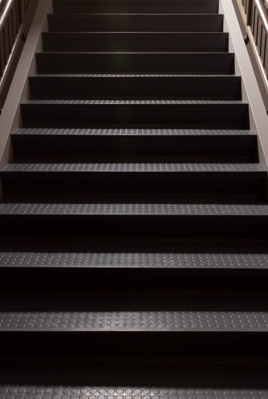 Roppe Rubber Treads with DuPontTM Kevlar®