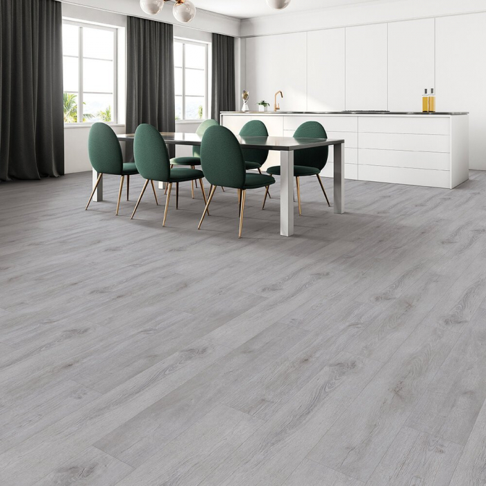 Everwood+-+547+005+-+Pewter+Plate+-+Room+SceneRGB